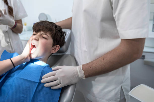 Best Emergency Broken Tooth Repair in Macom, IL